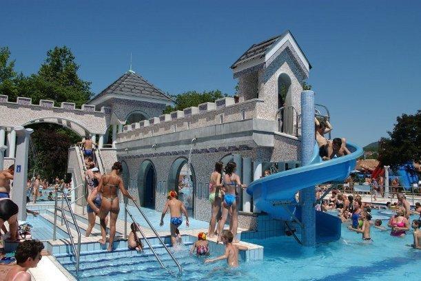 Strandfuerdo Apartman Eger Quarto foto