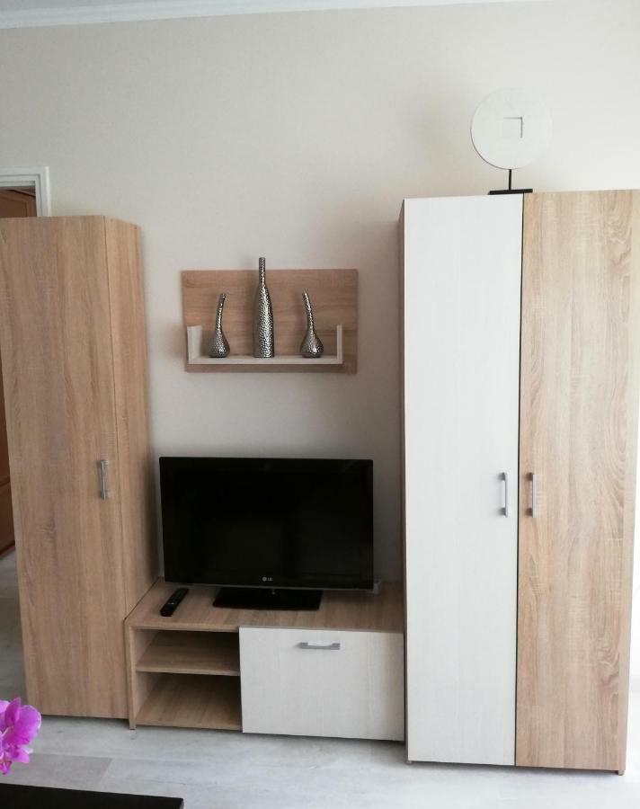Strandfuerdo Apartman Eger Exterior foto